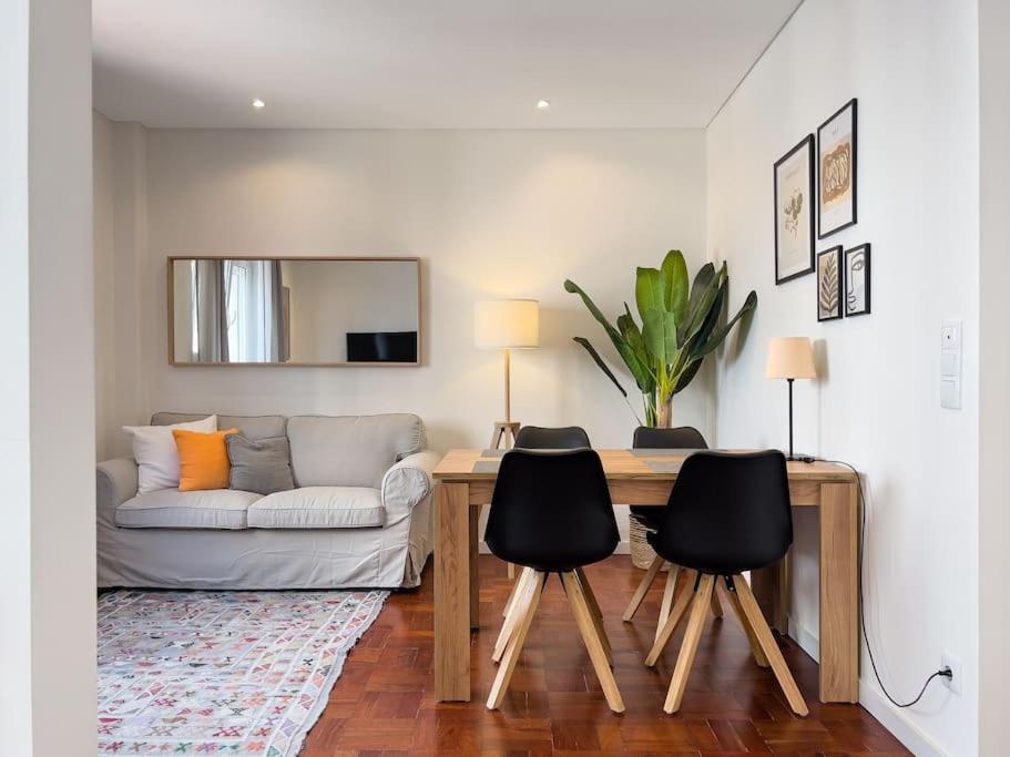 דירות Olaias Lisbon 2 Bed Near Metro 2 מראה חיצוני תמונה