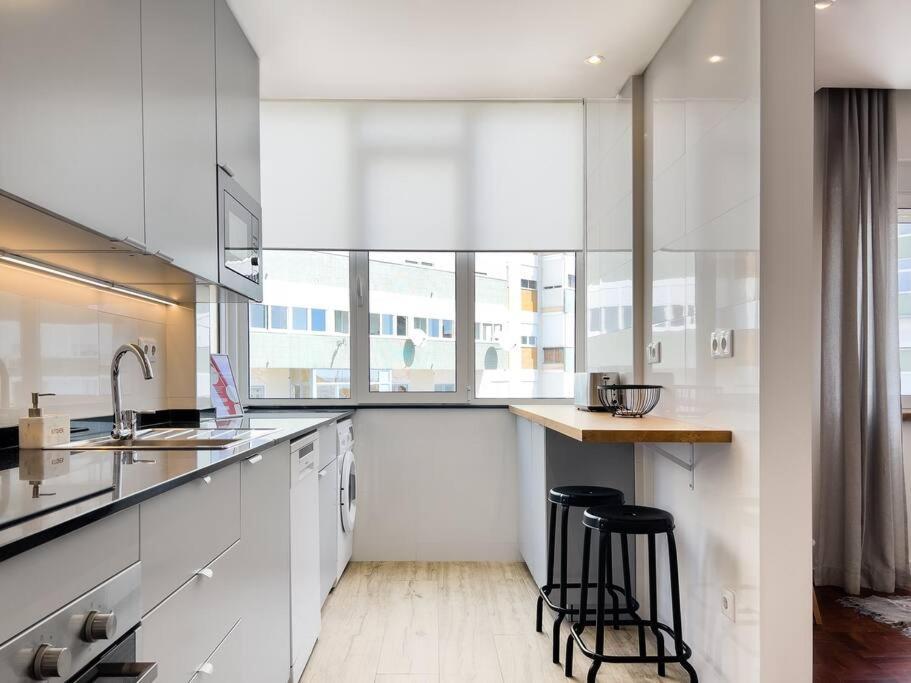דירות Olaias Lisbon 2 Bed Near Metro 2 מראה חיצוני תמונה